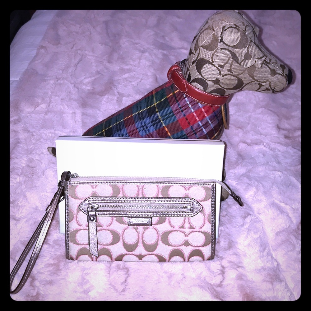 Coach Wristlet Wallet